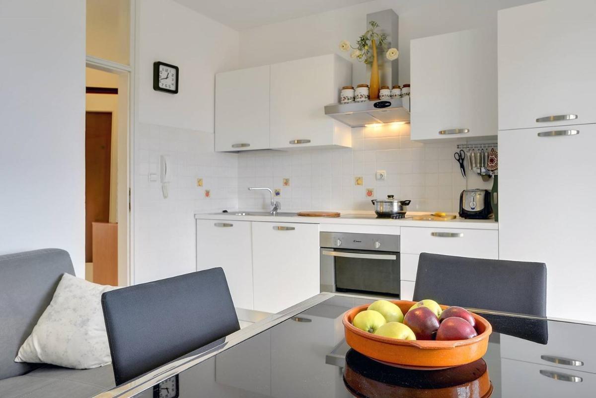 Apartman Mirna *